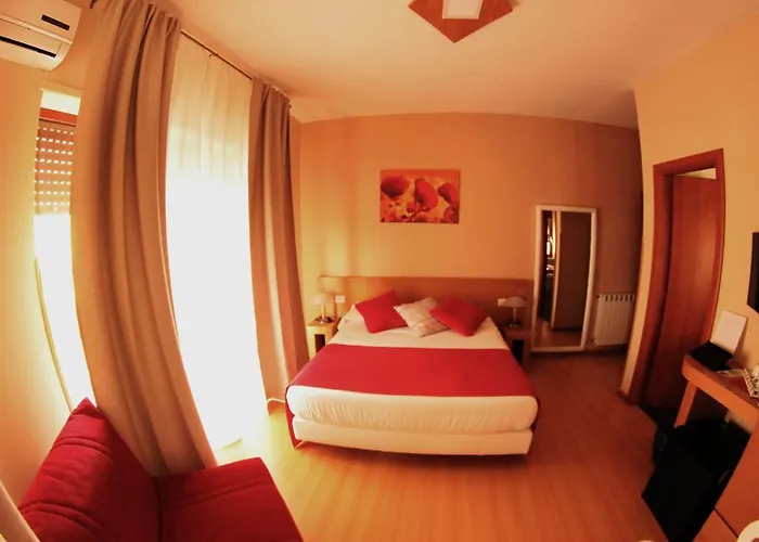 The Night Гостевой дом 4*