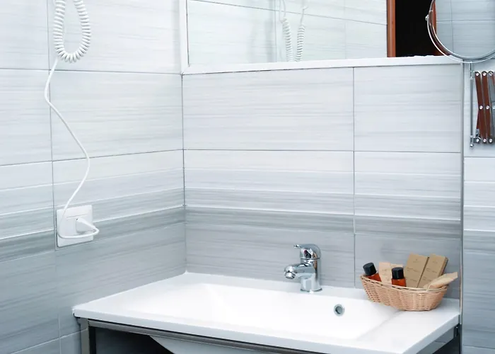 The Night 4* Сорренто