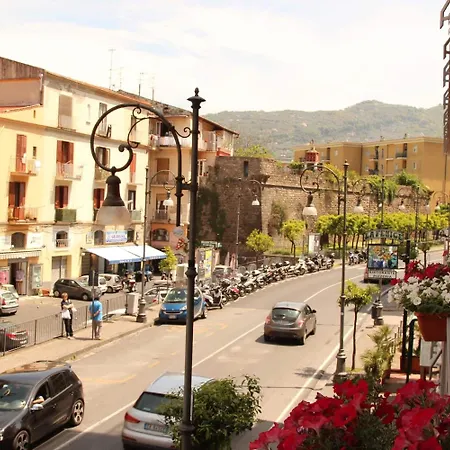 Гостевой дом The Night 4*