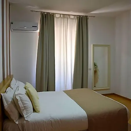The Night 4* Sorrento