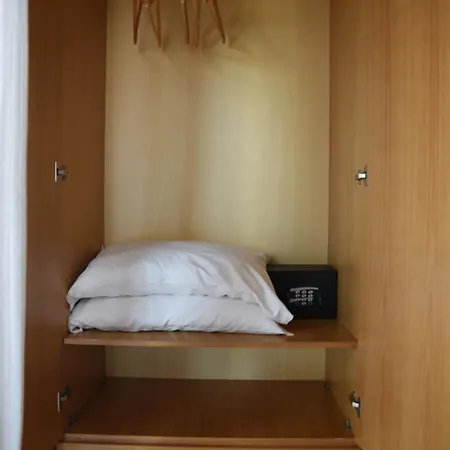 The Night 4* Σορέντο