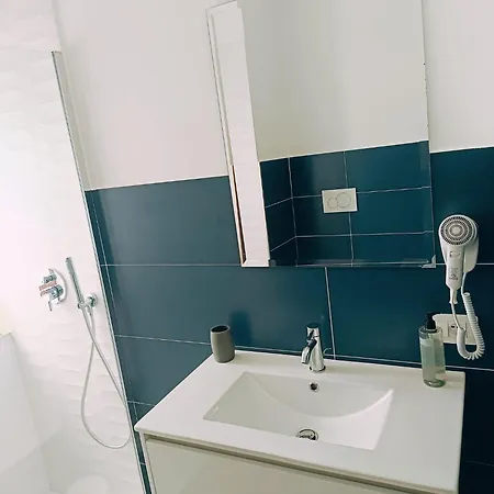 The Night Σορέντο