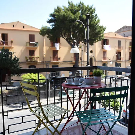 The Night Pensión Península Sorrentina