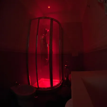 The Night Πανσιόν Σορέντο